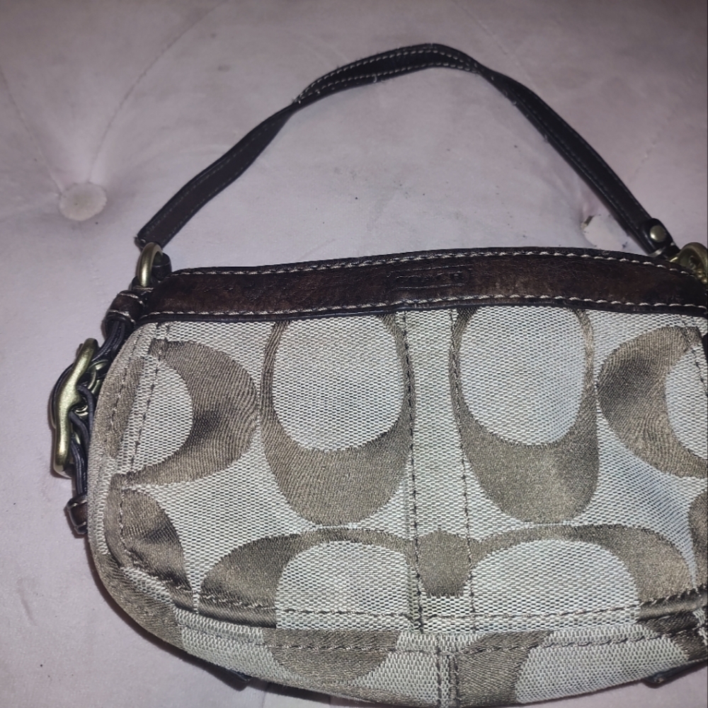 vintage hand wristlet coach